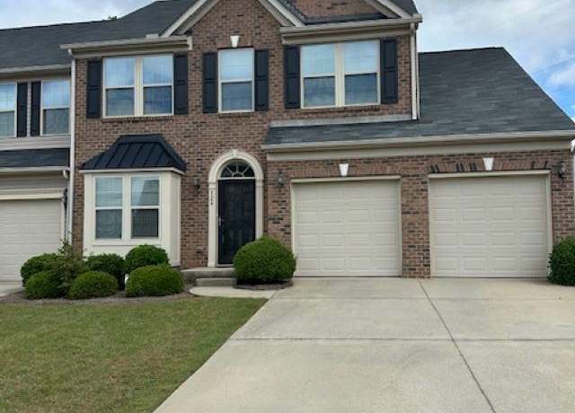 Property at 124 W Stableford Dr, Duncan, SC 29334, 3 beds, 2.5 baths