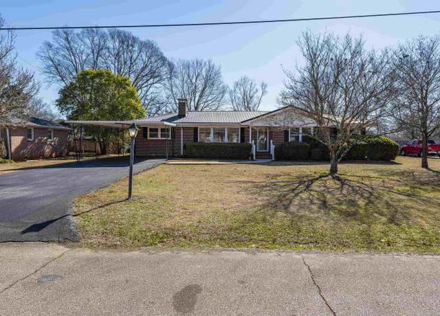 Property at 123 Lyndhurst St, Spartanburg, SC 29307, 3 beds, 1.5 baths