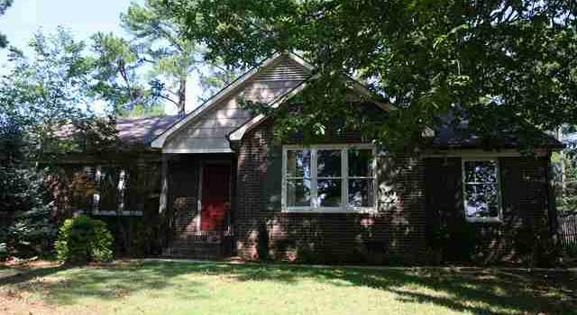Photo of 110 Runnymeade Ln, Spartanburg, SC 29301