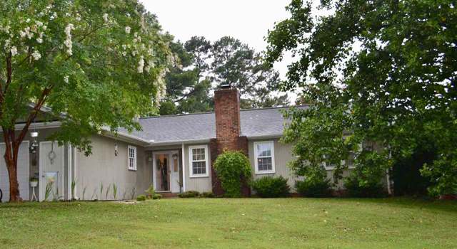 Photo of 403 Fox Den Court Ct, Boiling Springs, SC 29316