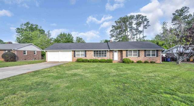 Photo of 104 Saint James Dr, Spartanburg, SC 29301