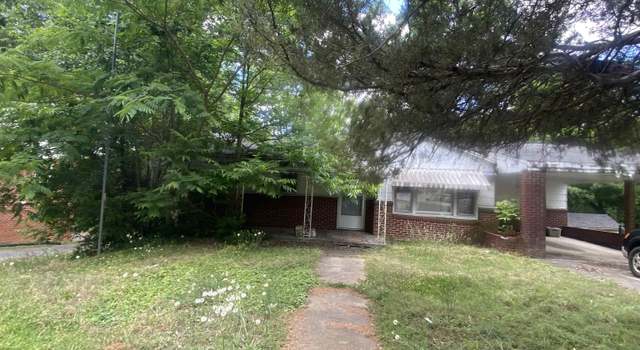 Photo of 302 E O'neal St, Gaffney, SC 29304