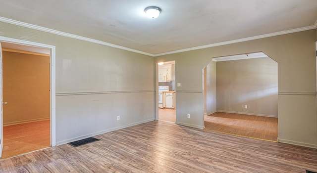 Photo of 3004 Kelsey Creek Rd, Spartanburg, SC 29302