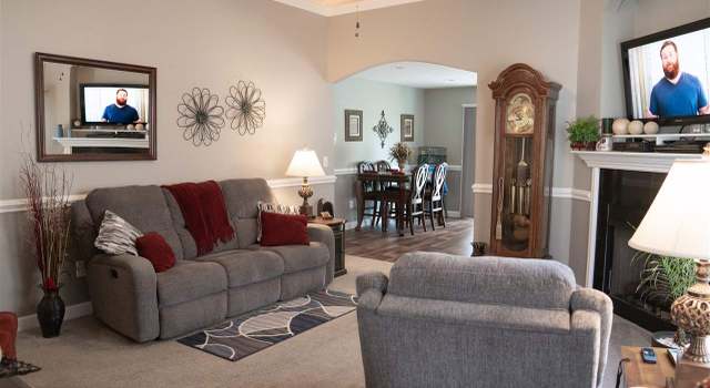 Photo of 526 Ridgeville Crossing Dr, Inman, SC 29349