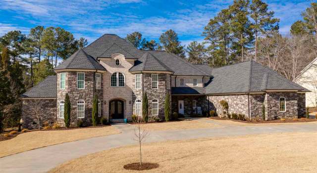 Photo of 220 Indian Wells Dr, Spartanburg, SC 29306