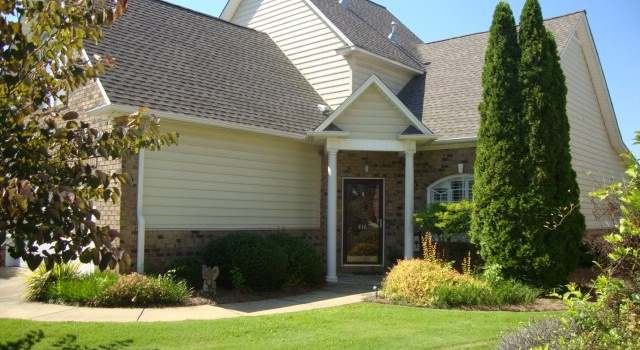 Photo of 416 Pierview Way, Boiling Springs, SC 29316