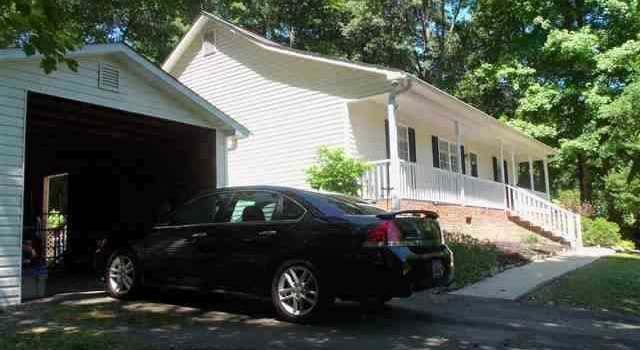 Photo of 137 Old Petrie Rd, Spartanburg, SC 29302