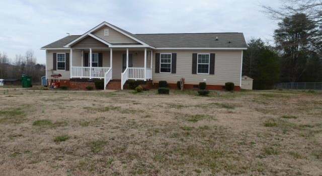 Photo of 125 Ridge Road Rd, Wellford, SC 29385