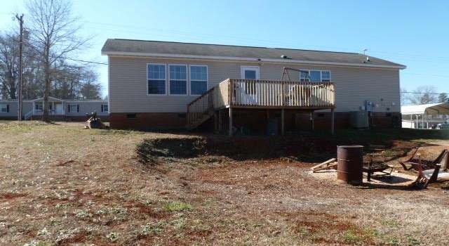 Photo of 125 Ridge Road Rd, Wellford, SC 29385