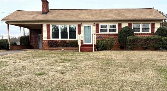 Photo of 206 Maple Drive Dr, Gaffney, SC 29341