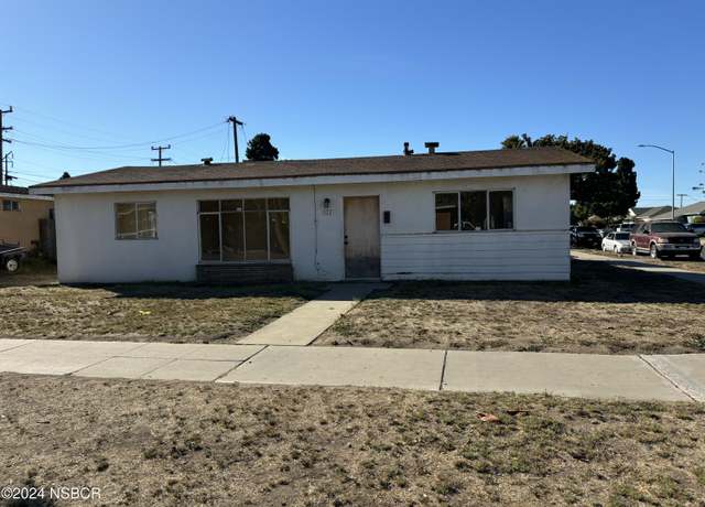 Property at 327 S Western Ave, Santa Maria, CA 93458, 3 beds, 1 bath