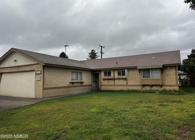 Property at 909 W Pershing St, Santa Maria, CA 93458, 3 beds, 2 baths