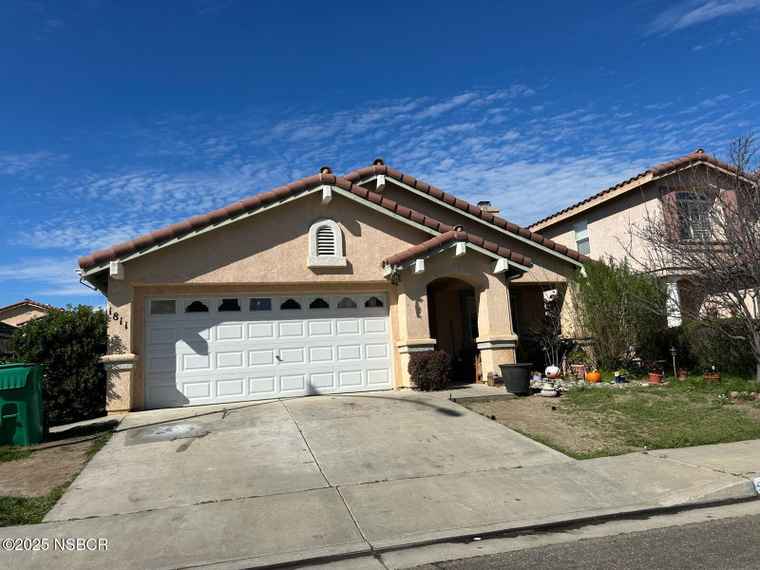 Photo of 1811 Jesselle Ct Santa Maria, CA 93454