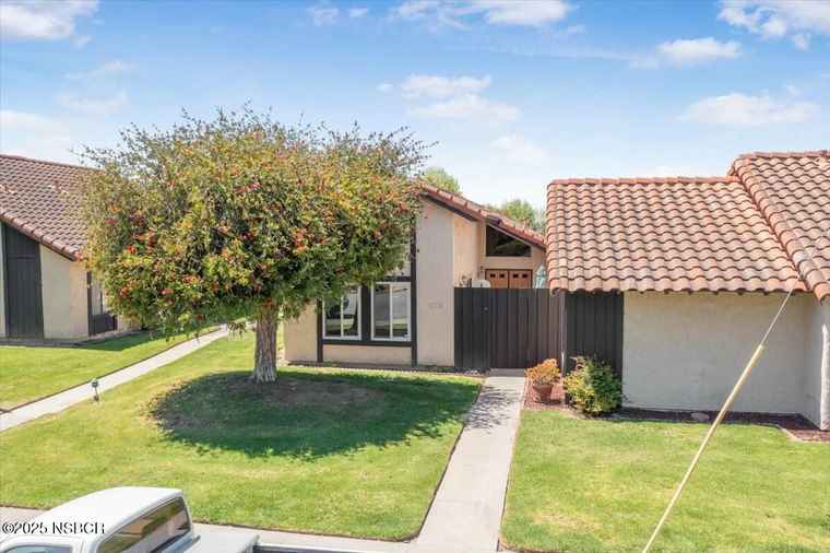 Photo of 115 N 3rd St #115 Lompoc, CA 93436