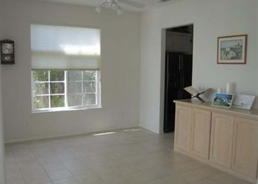 633 Lillebakke Ct