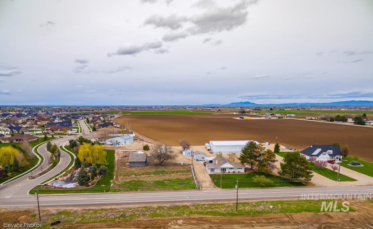 10188 Cherry Ln, Nampa, ID 83687 | MLS# 98725448 | Redfin