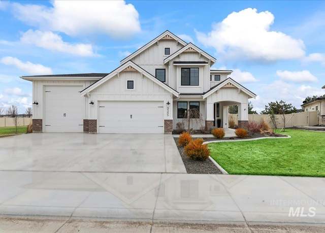 Property at 9345 W War Eagle Ct, Star, ID 83669, 4 beds, 2.5 baths