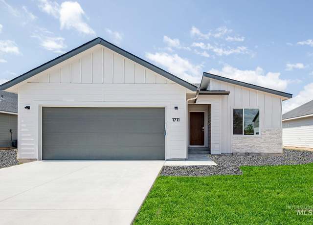Property at 1711 SW Pegasus Peak Ave, Mountain Home, ID 83647, 3 beds, 2 baths