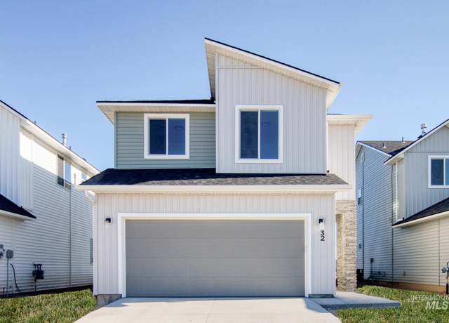 Property at 32 S Woodland Grove Way, Nampa, ID 83687, 3 beds, 2 baths
