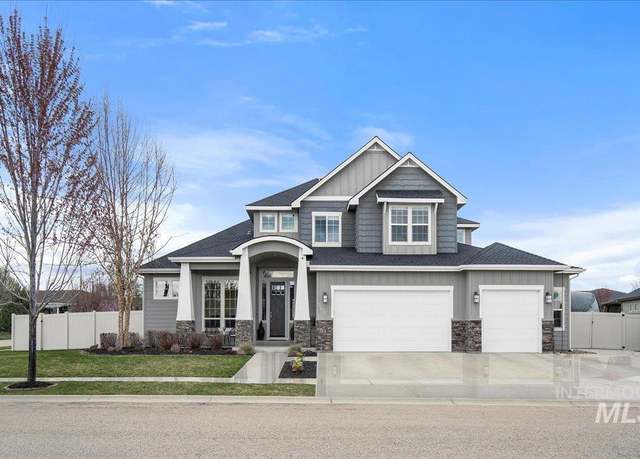 Property at 2672 N Hearthglow Ave, Eagle, ID 83616, 6 beds, 4.5 baths