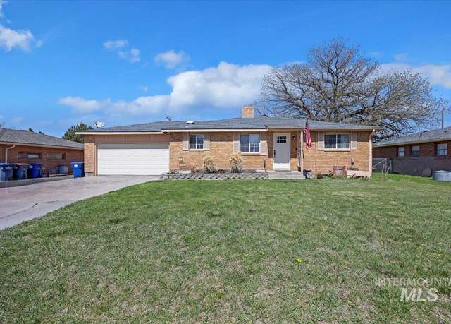 Property at 1435 Lawndale, Twin Falls, ID 83301, 5 beds, 2 baths