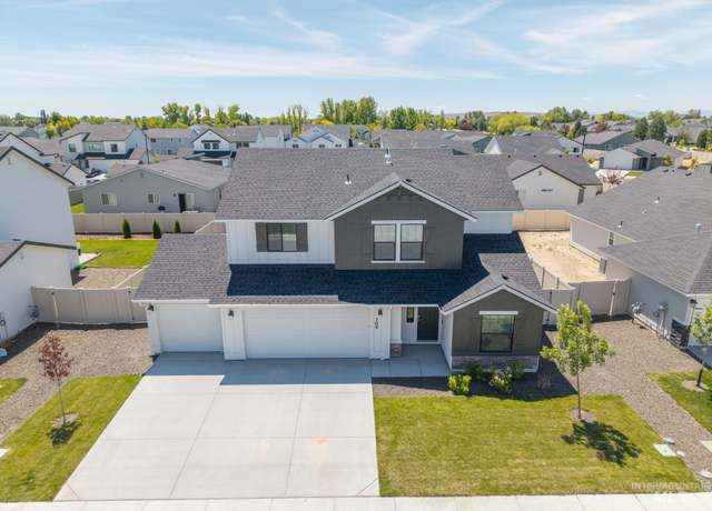 Property at 709 W Smoky Quartz St, Kuna, ID 83634, 4 beds, 2.5 baths