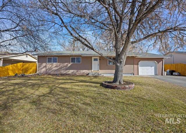 Property at 730 Elm St N, Kimberly, ID 83341, 3 beds, 2 baths