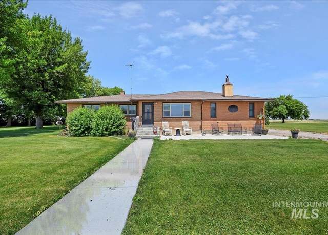 Property at 702 W 400 N, Paul, ID 83347, 5 beds, 2 baths