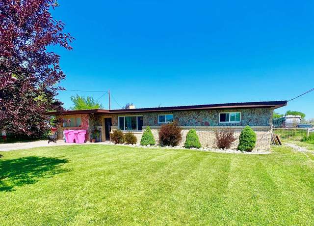 Property at 14 E 100 S, Rupert, ID 83350, 4 beds, 2 baths