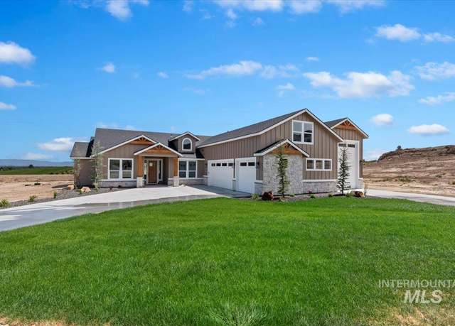 Property at 8043 S Golden Hls, Nampa, ID 83686, 3 beds, 3.5 baths
