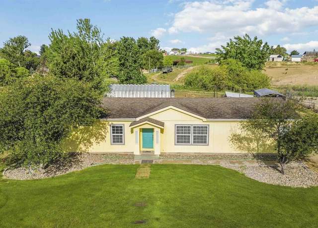 Property at 24827 Farmway Rd, Caldwell, ID 83607, 4 beds, 2 baths