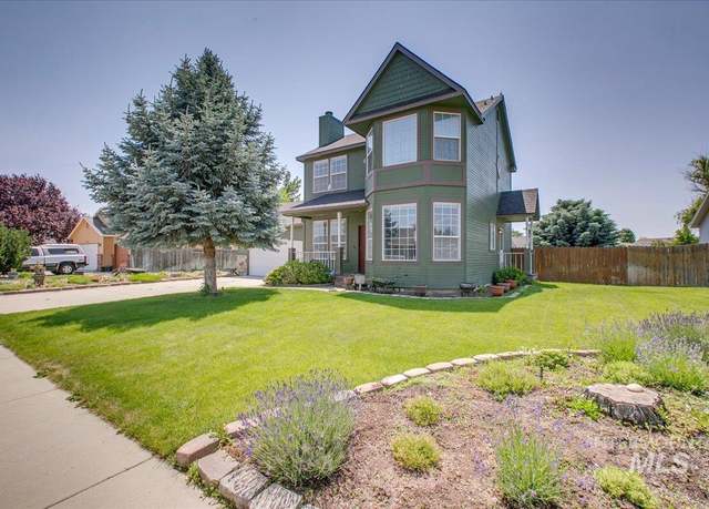 Property at 1239 Willow Creek Dr, Nampa, ID 83686-8178, 3 beds, 2.5 baths