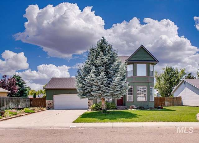 Property at 1239 Willow Creek Dr, Nampa, ID 83686-8178, 3 beds, 2.5 baths