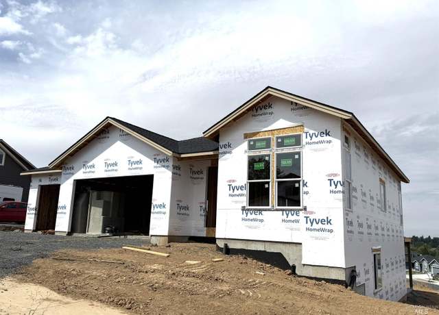 Property at 415 Ryan Ln, Moscow, ID 83843, 5 beds, 3 baths