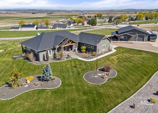 Property at 5886 Whispering Hills Dr, Marsing, ID 83639, 4 beds, 2 baths