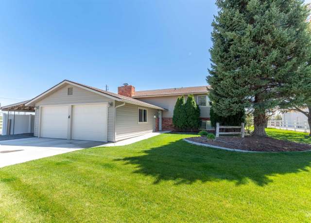 Property at 227 W 300 S, Jerome, ID 83338, 5 beds, 3 baths