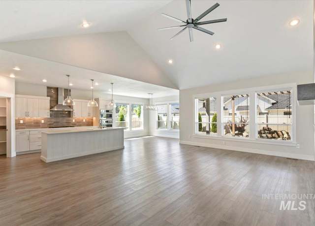 Property at 13958 Levendi Ct, Caldwell, ID 83607, 3 beds, 2.5 baths