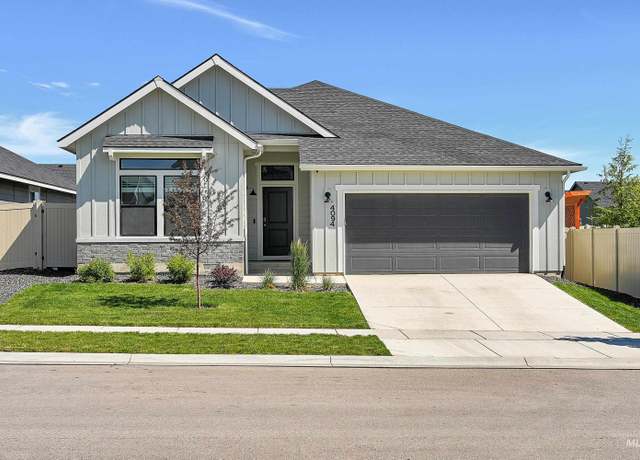 Property at 4094 E Syracuse St, Nampa, ID 83686-6878, 4 beds, 2 baths