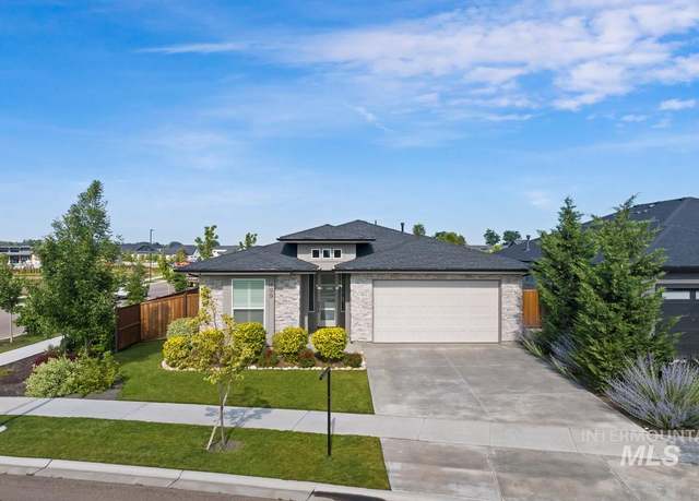 Property at 499 S Short Ln, Eagle, ID 83616, 3 beds, 2 baths