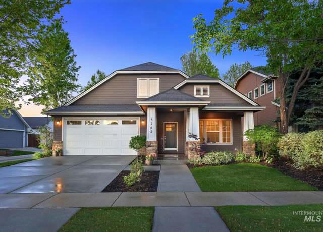 Property at 3742 N Heritage View Ave, Meridian, ID 83646, 3 beds, 2 baths