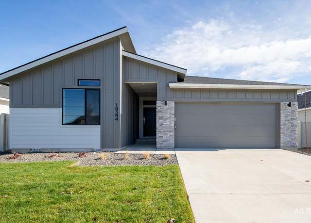 Property at 10523 W Bittern St, Star, ID 83669, 4 beds, 2 baths