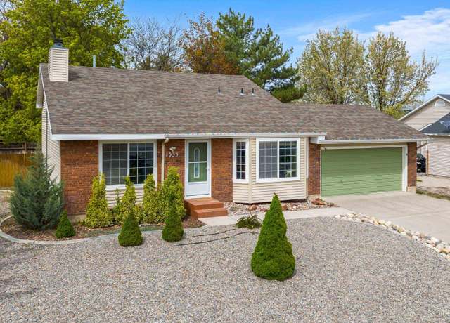 Property at 1035 Sawtooth Blvd, Twin Falls, ID 83301, 4 beds, 2 baths