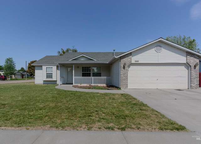 Property at 895 Partridge Dr, Mountain Home, ID 83647, 3 beds, 2 baths