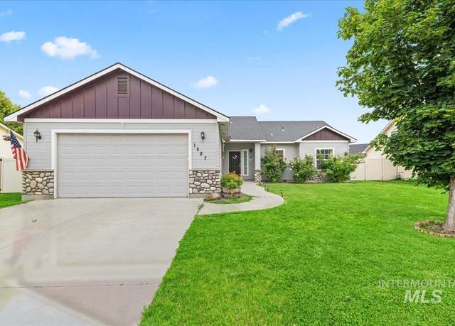 Property at 1587 Poplar Ave, Fruitland, ID 83619, 3 beds, 2 baths