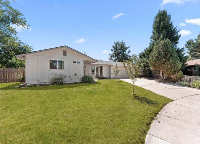 Property at 5621 W Winfield Ct, Boise, ID 83703-3137, 3 beds, 2 baths