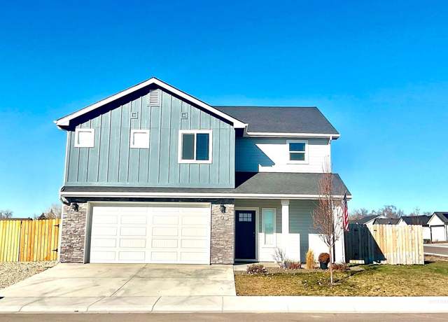 Property at 105 Mathew Ct, Melba, ID 83641, 3 beds, 2.5 baths