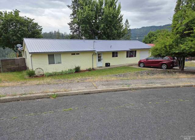 Property at 256 Shasta Cir, Orofino, ID 83544, 3 beds, 3 baths