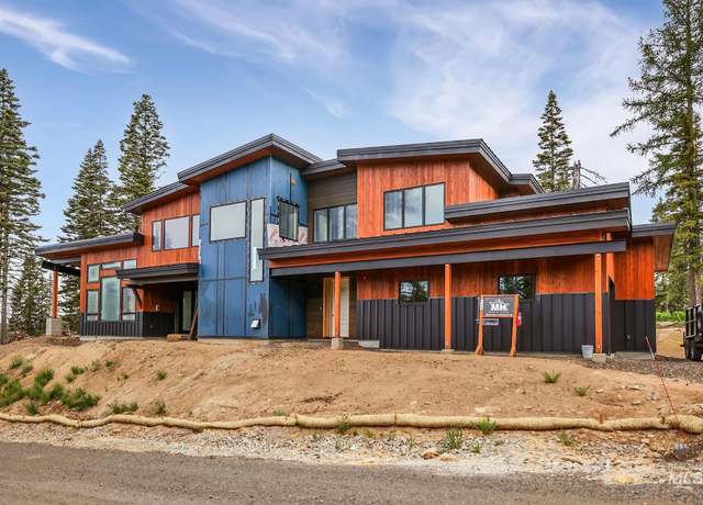 Property at 112 North Loop, New Meadows, ID 83654, 4 beds, 3.5 baths