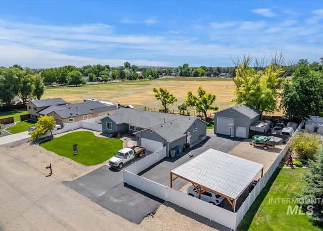 Property at 1601 Essington Ct, Nampa, ID 83686, 4 beds, 2.5 baths
