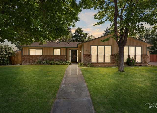 Property at 1674 S Country Terrace Way, Meridian, ID 83642, 3 beds, 2 baths